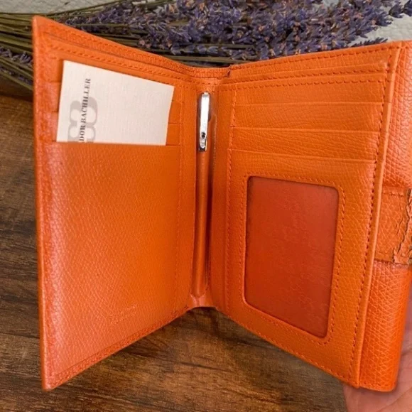 🚀SOLD 🧨Salvador Bachiller Spain
Snap closure bifold wallet w/ pen - Picture 3 of 8